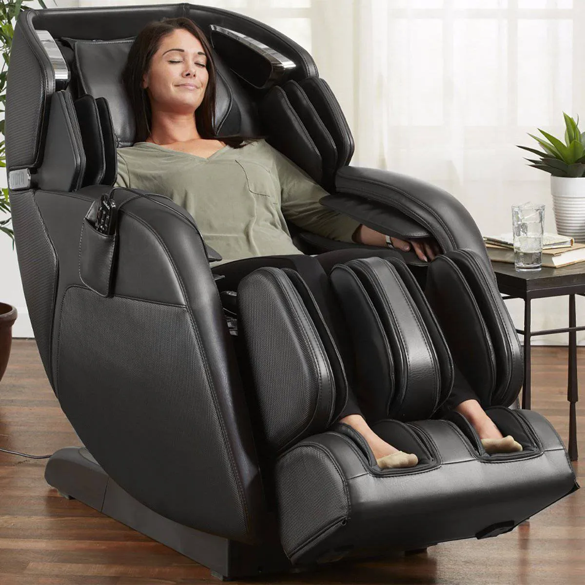 Kyota Kenko M673 3D/4D Massage Chair